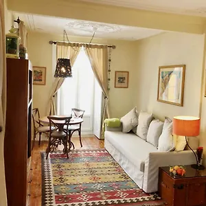 Remodeled Historic In Bairro Alto Lisbon
