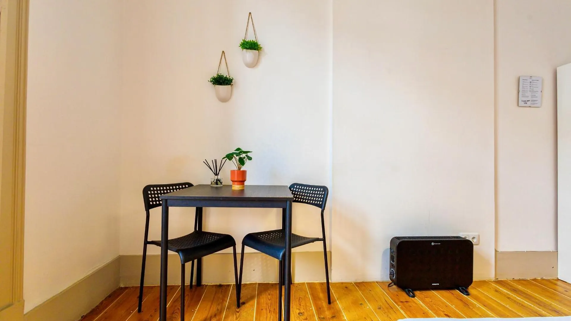 Ambiente Hostel Lisbon